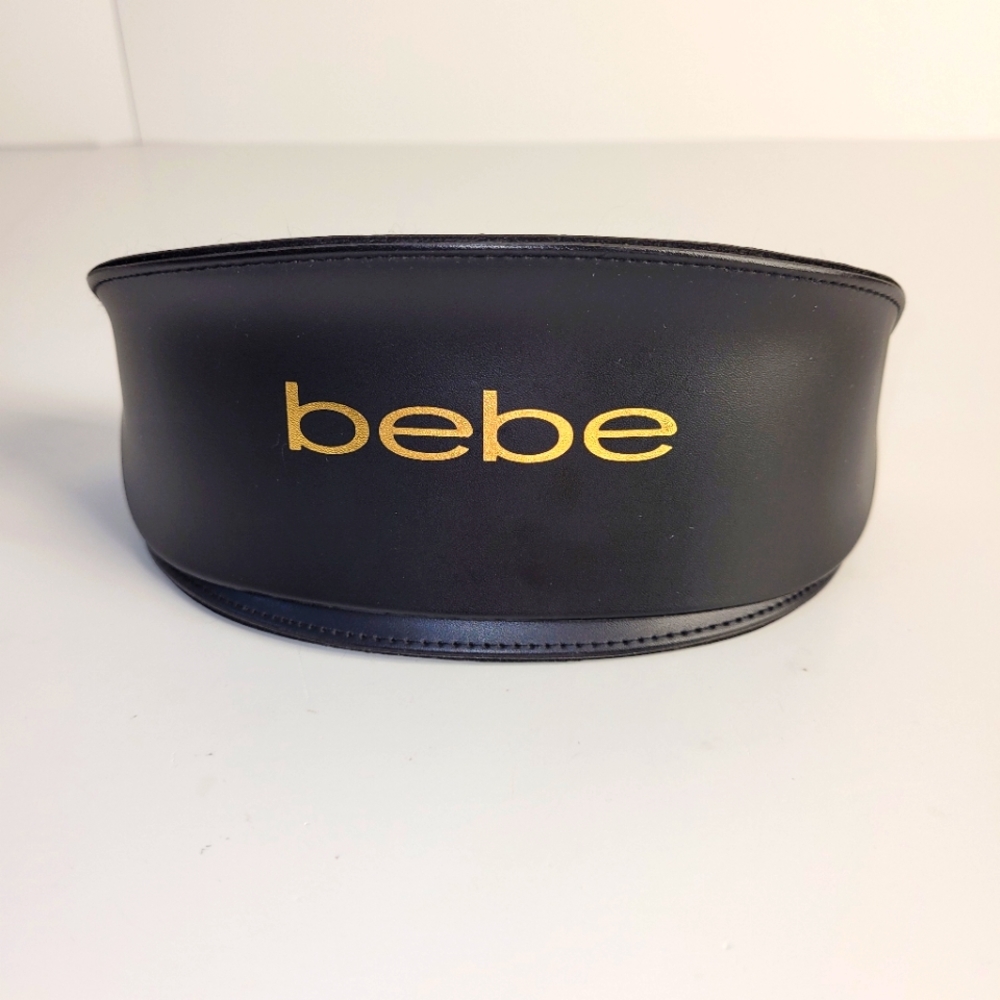 BEBE semi hard flip top sunglasses case
